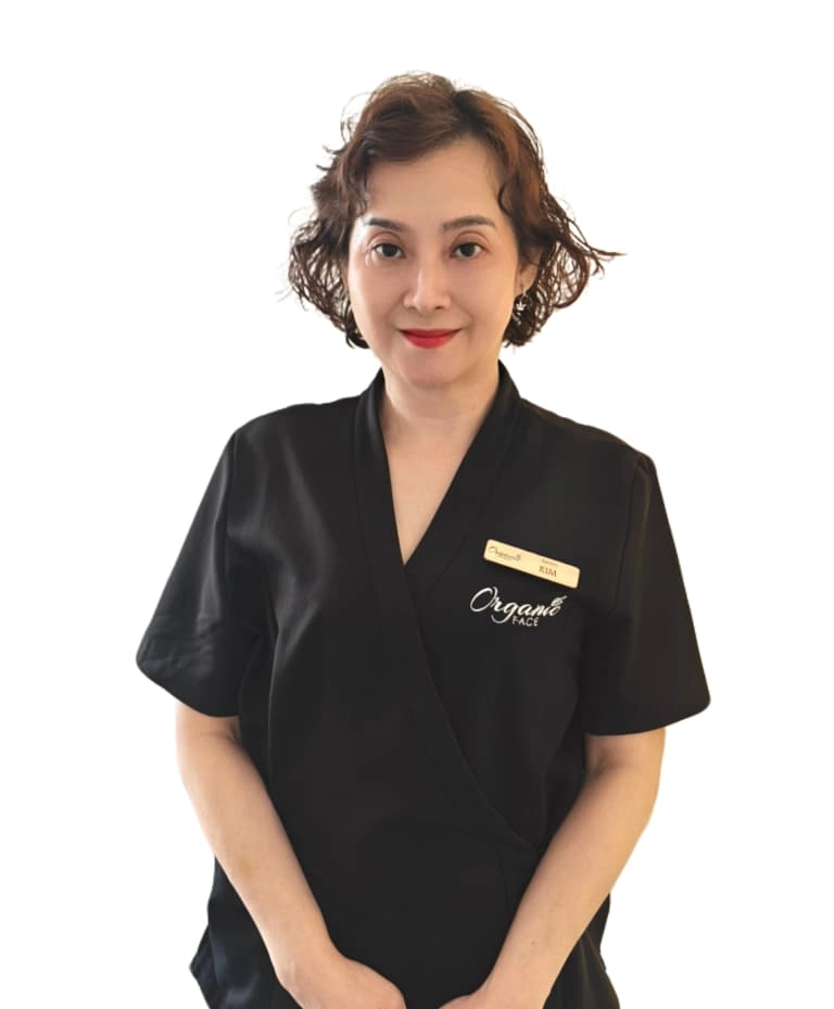 Kim (Senior Beautician)